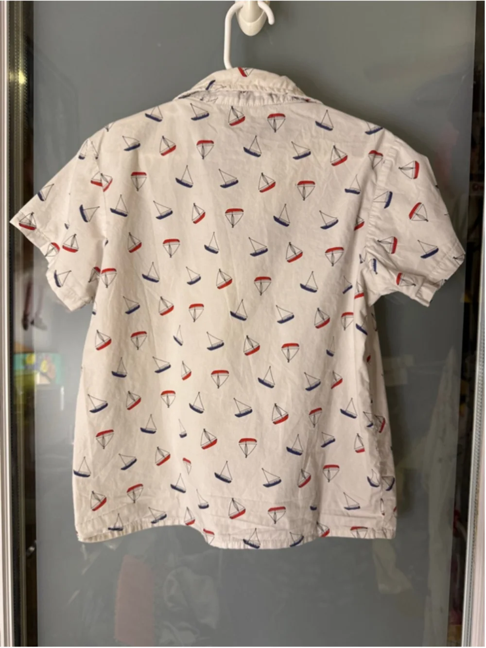 Boys' Button Down Shirt White Blue Red Sailboat Print Presumed Size 4T